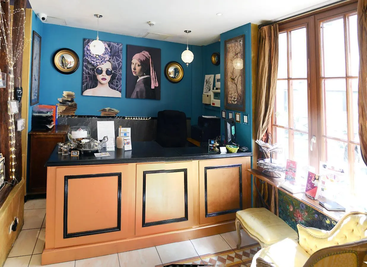 ***  Hotel Malar Paris France